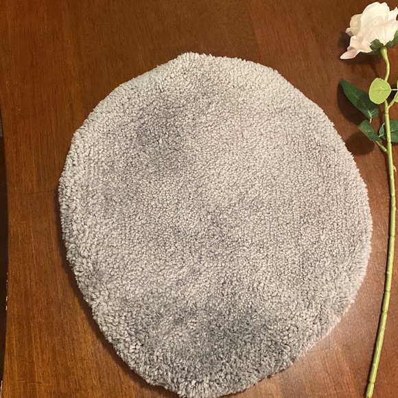 Mainstays grey toilet seat cover NWOT - Picture 3 of 9